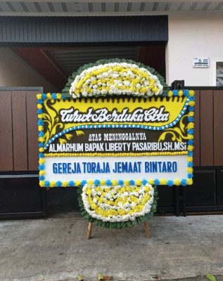 Papan Bunga Duka di Kampar Kiri